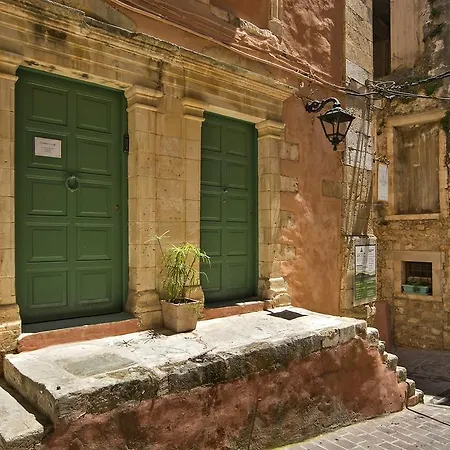 Fagotto Art Residences 3*