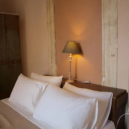 Konukevi Fagotto Art Residences 3*