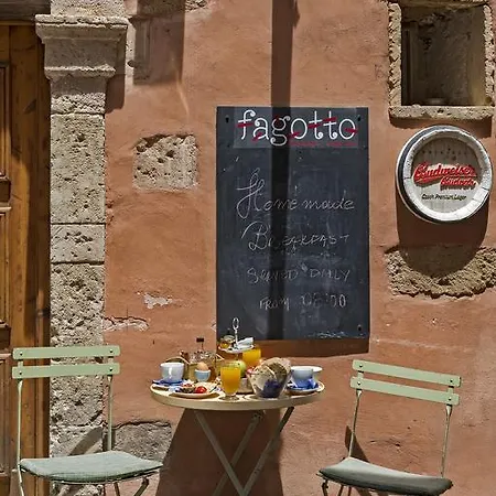 בית הארחה Fagotto Art Residences 4*