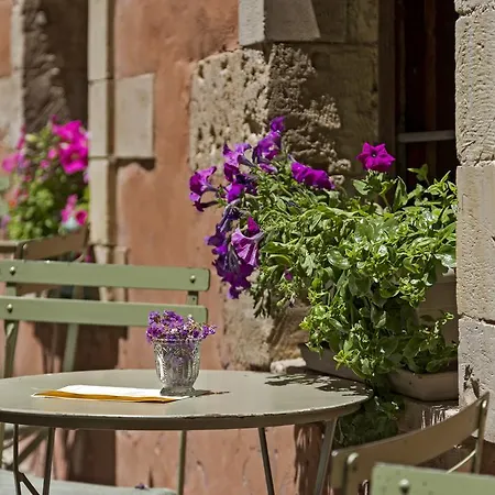 Fagotto Art Residences Pensjonat 3*