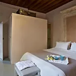 Fagotto Art Residences Guest house