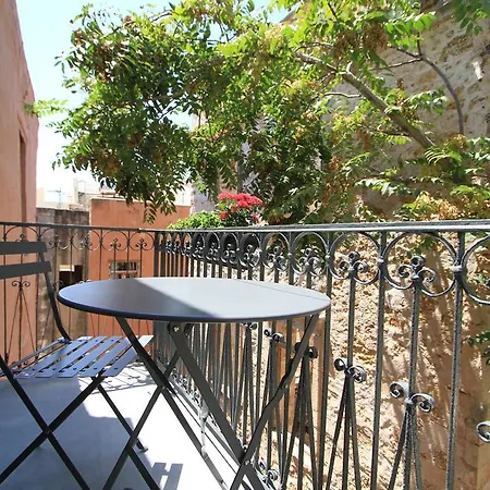 Fagotto Art Residences بيت ضيافة